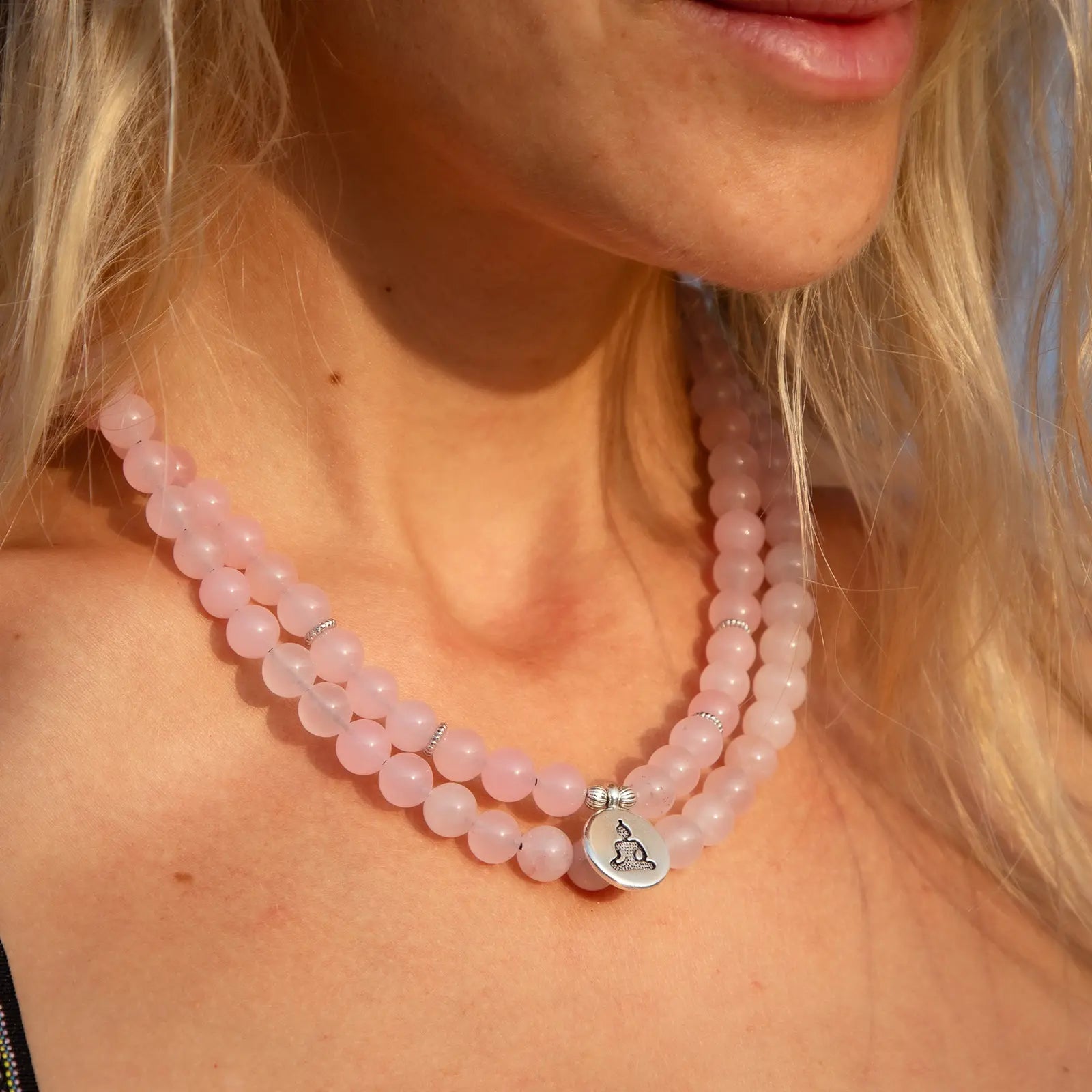 Collar Japa Mala elástico de Ágata Rosa con detalles en plata de ley