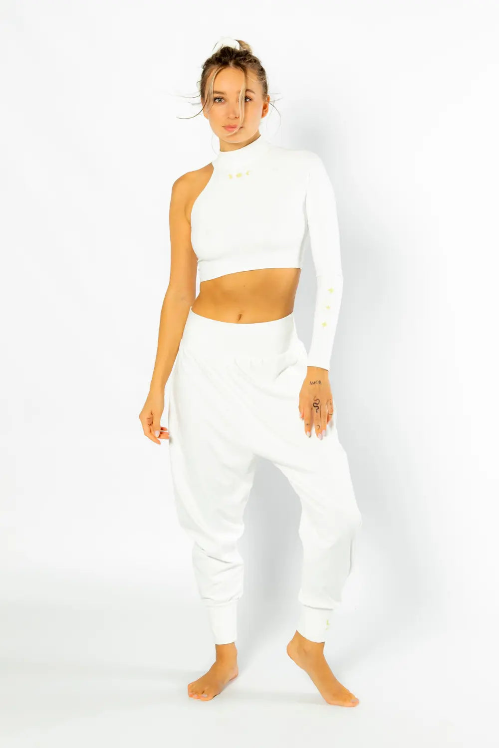 Asymmetrical Crop Top MUKTI Star White