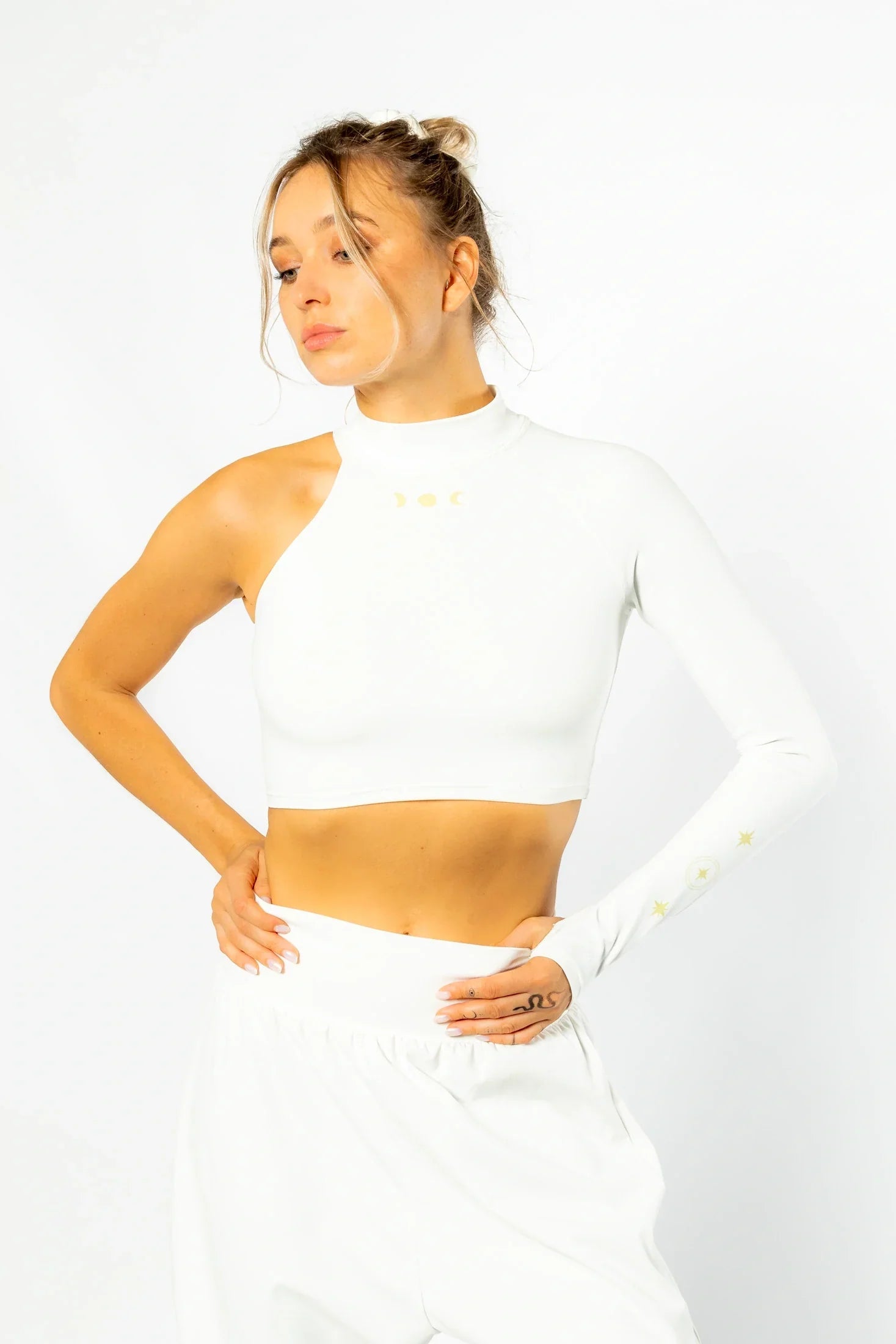 Asymmetrical Crop Top MUKTI Star White