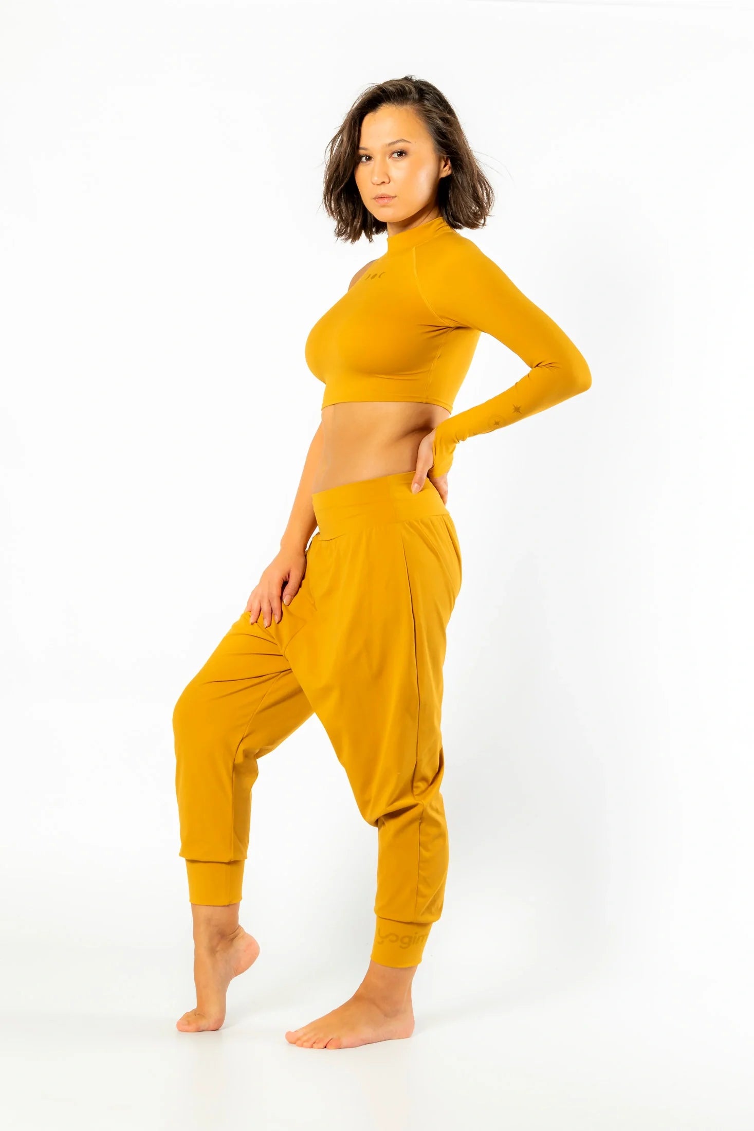 Asymmetrical Crop Top MUKTI Inca Gold