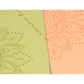 Mini esterilla pad de yoga para viajar. Color coral con mandala de Patry Montero Yogimi.