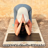 Compra mini-esterilla de yoga, pad, en color negro. Refuerzo antideslizante.