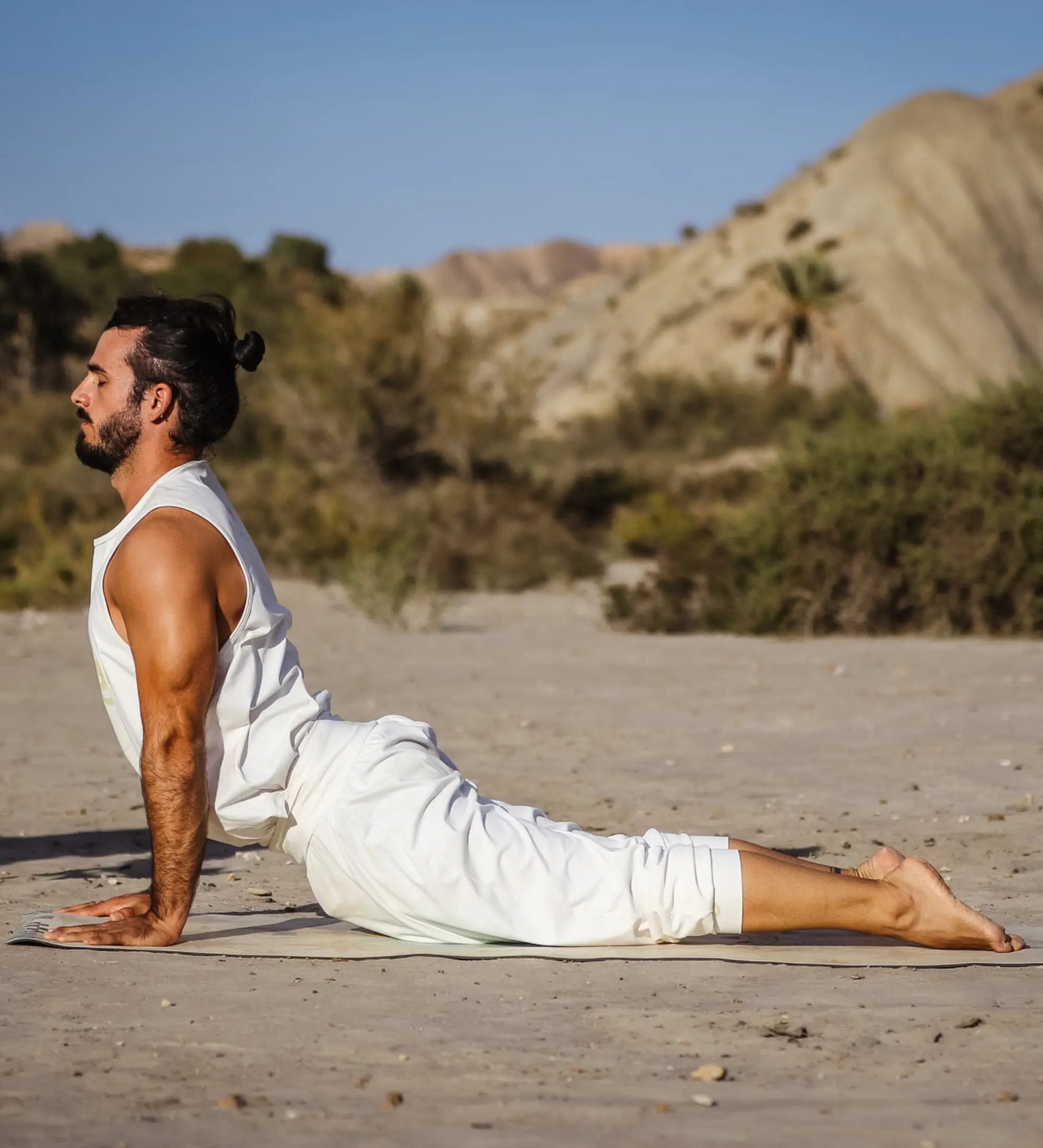 Pantalones discount yoga anchos