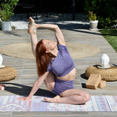 Esterilla para la práctica de yoga de máxima adherencia, supergrip, recomendada por profesores de yoga. Modelo Mandala Soul Rosa. 